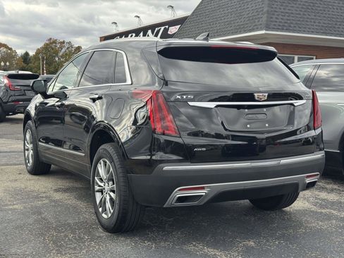Certified 2022 Cadillac XT5 Premium Luxury w/ LPO, Floor Liner Package image 8