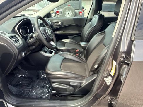 Used 2021 Jeep Compass Latitude AWD/4WD image 16