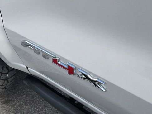 New 2026 GMC Canyon AT4X image 9