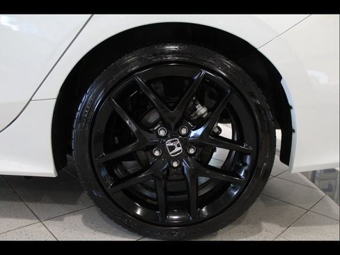 Certified 2025 Honda Civic Sport image 11