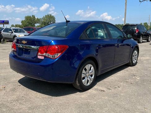 Used 2013 Chevrolet Cruze LS image 5