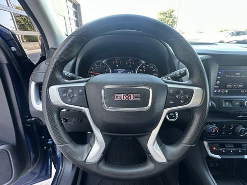 Used 2023 GMC Terrain SLE w/ Driver Convenience Package image 19