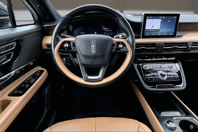 Used 2022 Lincoln Corsair Reserve w/ Elements Package AWD/4WD image 5
