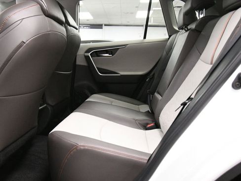 Used 2026 Toyota Corolla Cross L AWD/4WD image 20