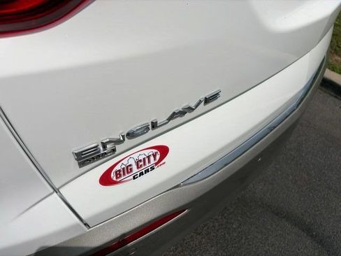 Used 2022 Buick Enclave Premium AWD/4WD image 47