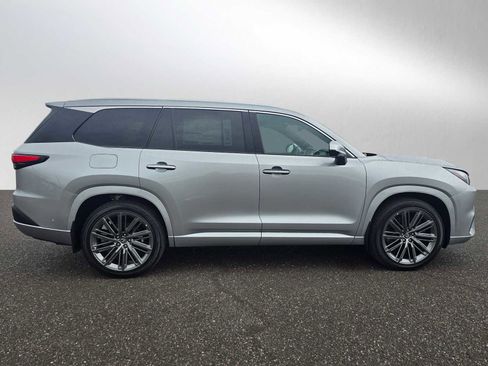 New 2026 Lexus TX 550h AWD Plug-In Hybrid image 2