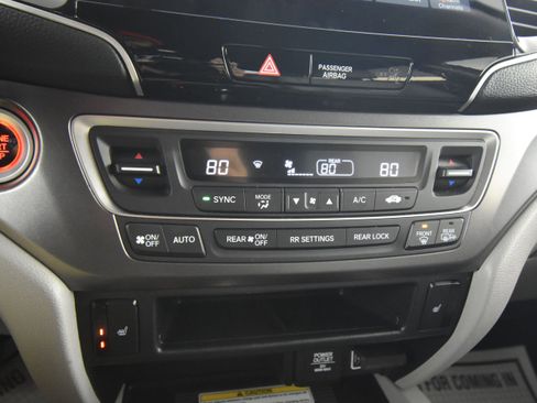 Used 2022 Honda Pilot Special Edition image 19
