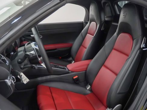 Certified 2025 Porsche 718 Boxster image 5