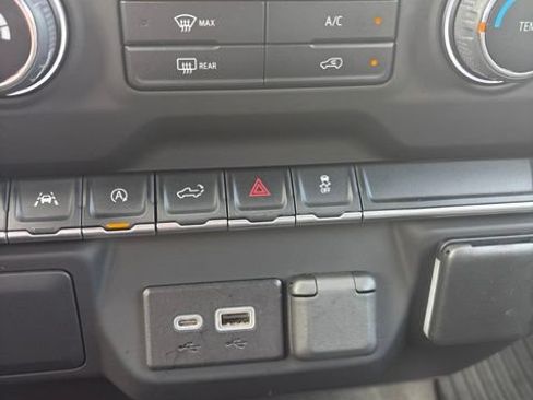 Used 2023 Chevrolet Silverado 1500 Custom AWD/4WD image 15