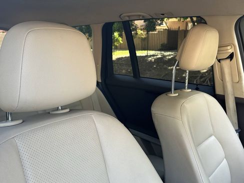 Used 2015 Mercedes-Benz GLK 350 2WD image 13