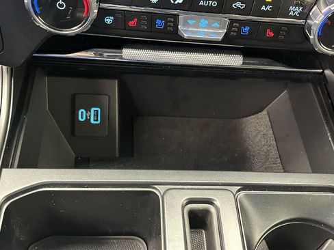 Used 2024 Ford F150 Lariat w/ Bed Utility Package AWD/4WD image 28