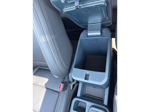 New 2025 Ford Maverick Lariat w/ Black Appearance Package image 31