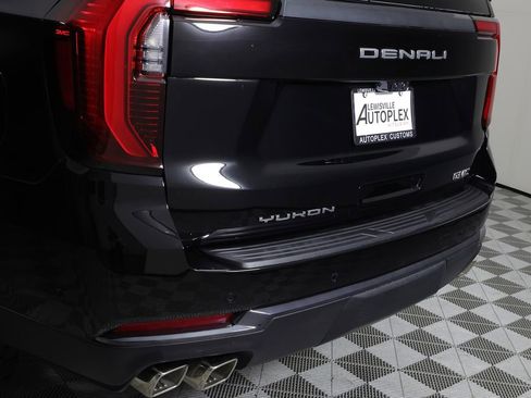 Used 2026 GMC Yukon Denali Ultimate w/ LPO, Floor Liner Package AWD/4WD image 59