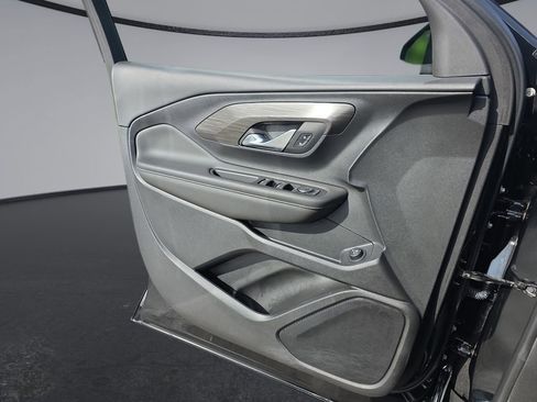 Used 2023 GMC Terrain SLE w/ Driver Convenience Package image 36