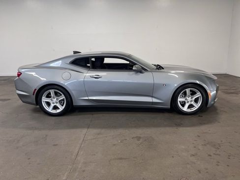 Used 2023 Chevrolet Camaro LT image 2