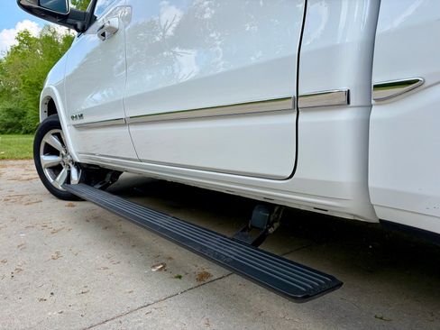 Used 2021 RAM 1500 Limited AWD/4WD image 15