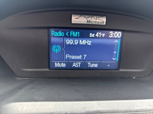 Used 2013 Ford Escape SE image 17