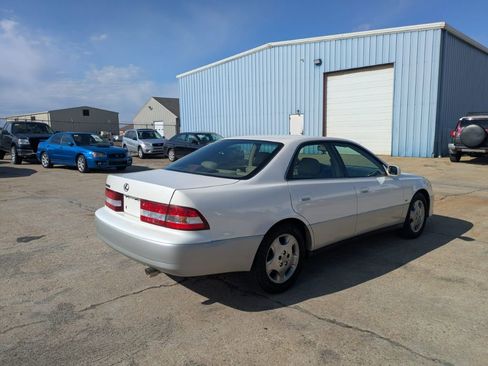 Used 2001 Lexus ES 330 image 5