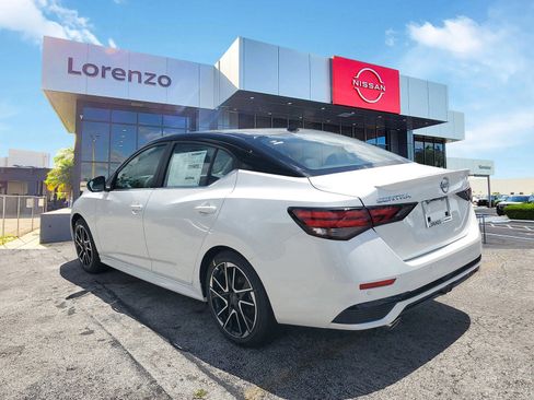 New 2025 Nissan Sentra SR w/ SR Premium Package image 6