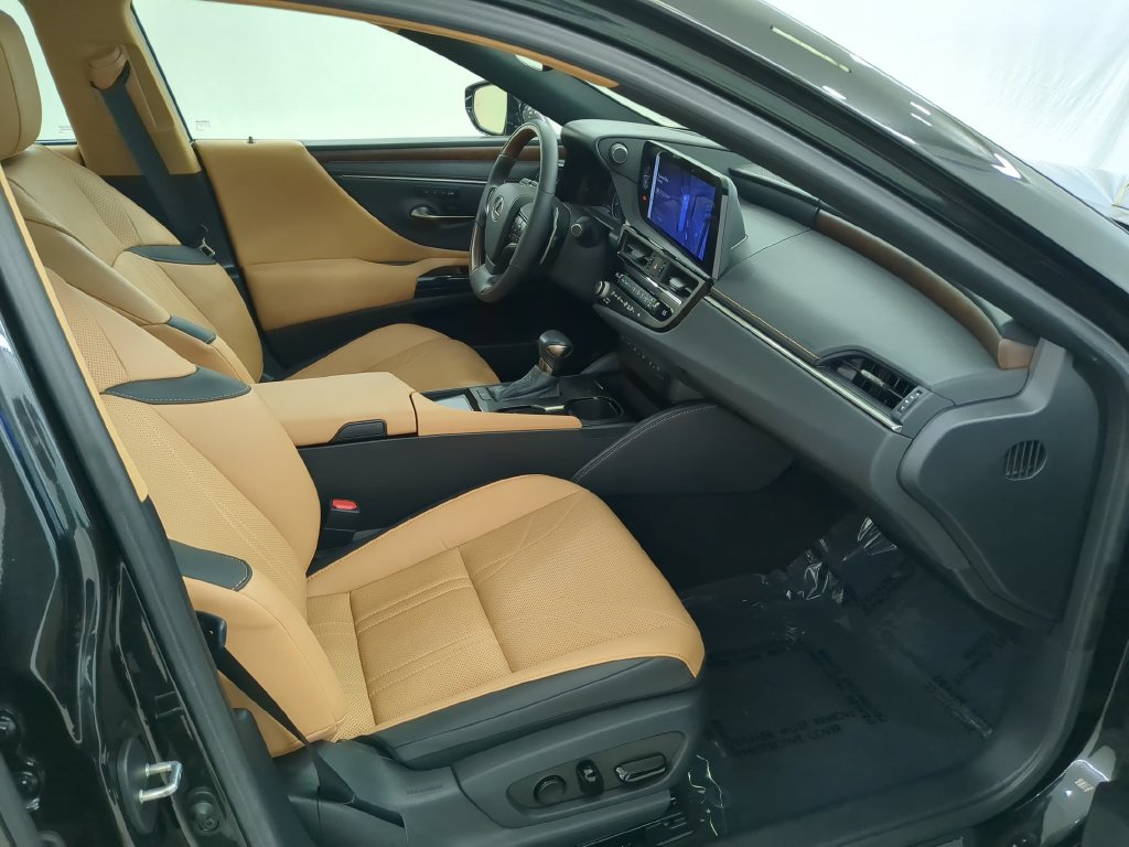 Used 2023 Lexus ES 350 Ultra Luxury w/ Accessory Package (Z2) FWD image 34