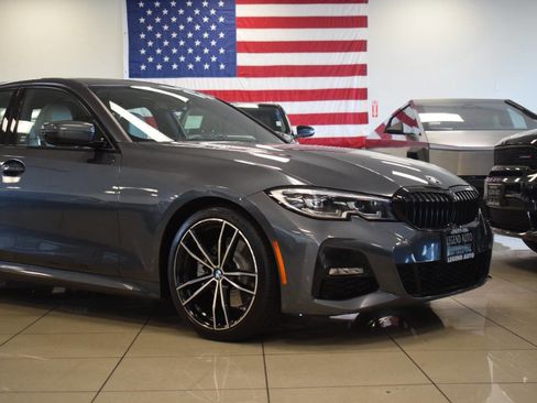 Used 2020 BMW 330i Sedan w/ M Sport Package image 9