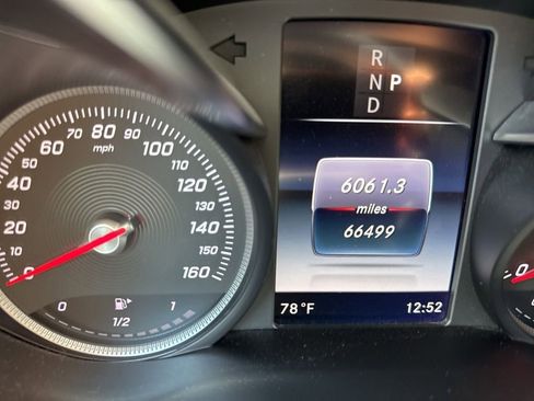 Used 2018 Mercedes-Benz GLC 300 image 5