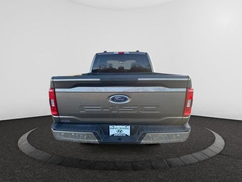 Used 2021 Ford F150 XLT image 4