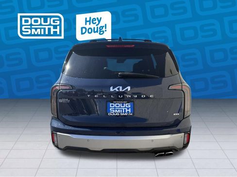 Used 2023 Kia Telluride SX AWD/4WD image 3