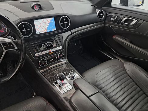 Used 2016 Mercedes-Benz SL 550 AMG Pkg image 30