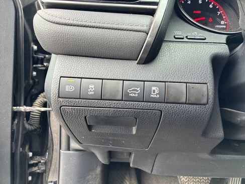 Used 2024 Toyota Camry XSE FWD image 13