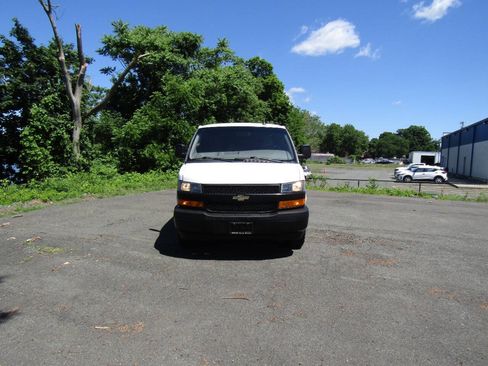Used 2021 Chevrolet Express 2500 w/ Driver Convenience Package RWD image 9