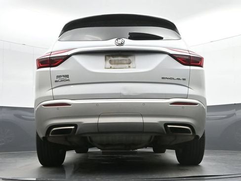 Used 2018 Buick Enclave Essence w/ Trailering Package FWD image 13
