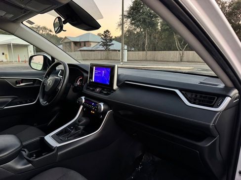 Used 2024 Toyota RAV4 XLE image 29