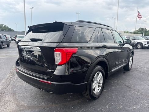 Used 2024 Ford Explorer XLT AWD/4WD image 7