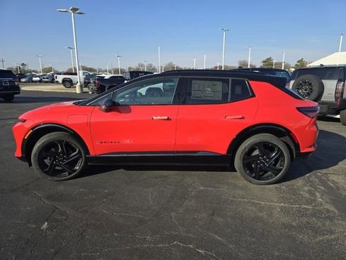 New 2026 Chevrolet Equinox EV RS FWD image 19