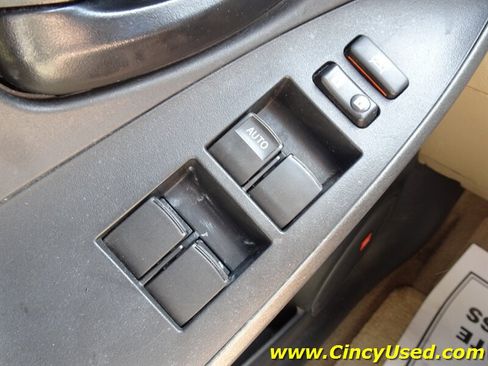 Used 2011 Toyota RAV4 Limited w/ Limited Extra Value Pkg AWD/4WD image 23