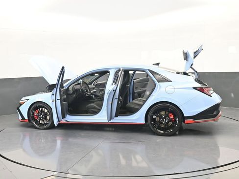 Used 2025 Hyundai Elantra N image 78