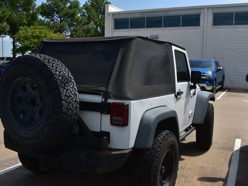 Used 2013 Jeep Wrangler Sport w/ Connectivity Group AWD/4WD image 4