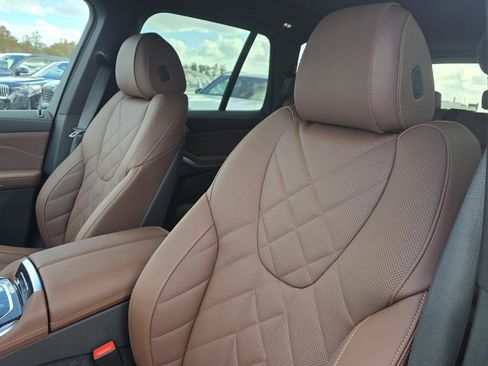 New 2026 BMW X5 xDrive50e w/ M Sport Package image 17