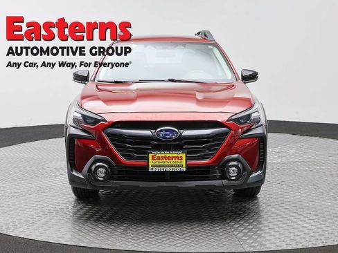 Used 2023 Subaru Outback Premium AWD/4WD image 2