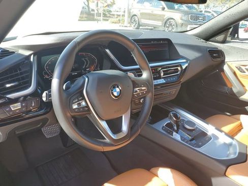 Used 2022 BMW Z4 sDrive30i w/ Premium Package image 9
