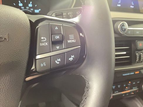 Used 2022 Ford Escape SE w/ SE Sport Appearance Package image 23