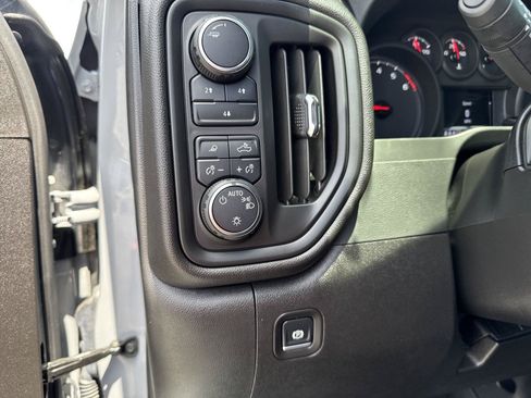 Used 2025 Chevrolet Silverado 2500 Custom w/ Custom Value Package AWD/4WD image 19