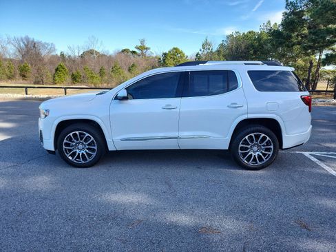 Used 2020 GMC Acadia Denali w/ Trailering Package image 2