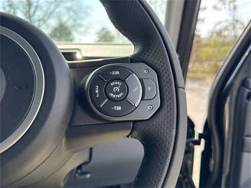 New 2025 INEOS Grenadier Fieldmaster Edition image 7