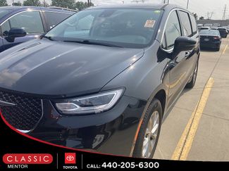 Used 2023 Chrysler Pacifica Touring-L AWD/4WD video 1