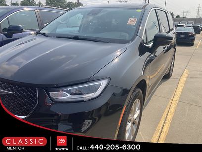Used 2023 Chrysler Pacifica Touring-L