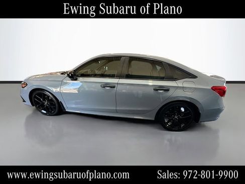 Used 2023 Honda Civic Sport image 4