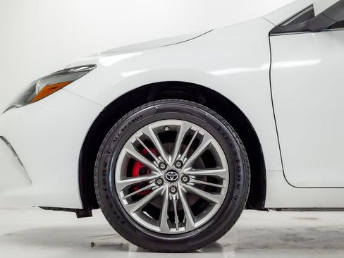 Used 2016 Toyota Camry SE image 23