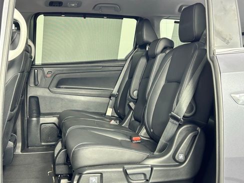 Used 2024 Honda Odyssey Touring image 18
